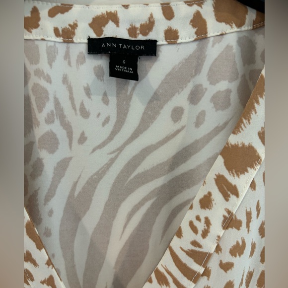 Ann Taylor Brown Cream Animal Print Long Sleeve Women’s Blouse Top S - Picture 7 of 8